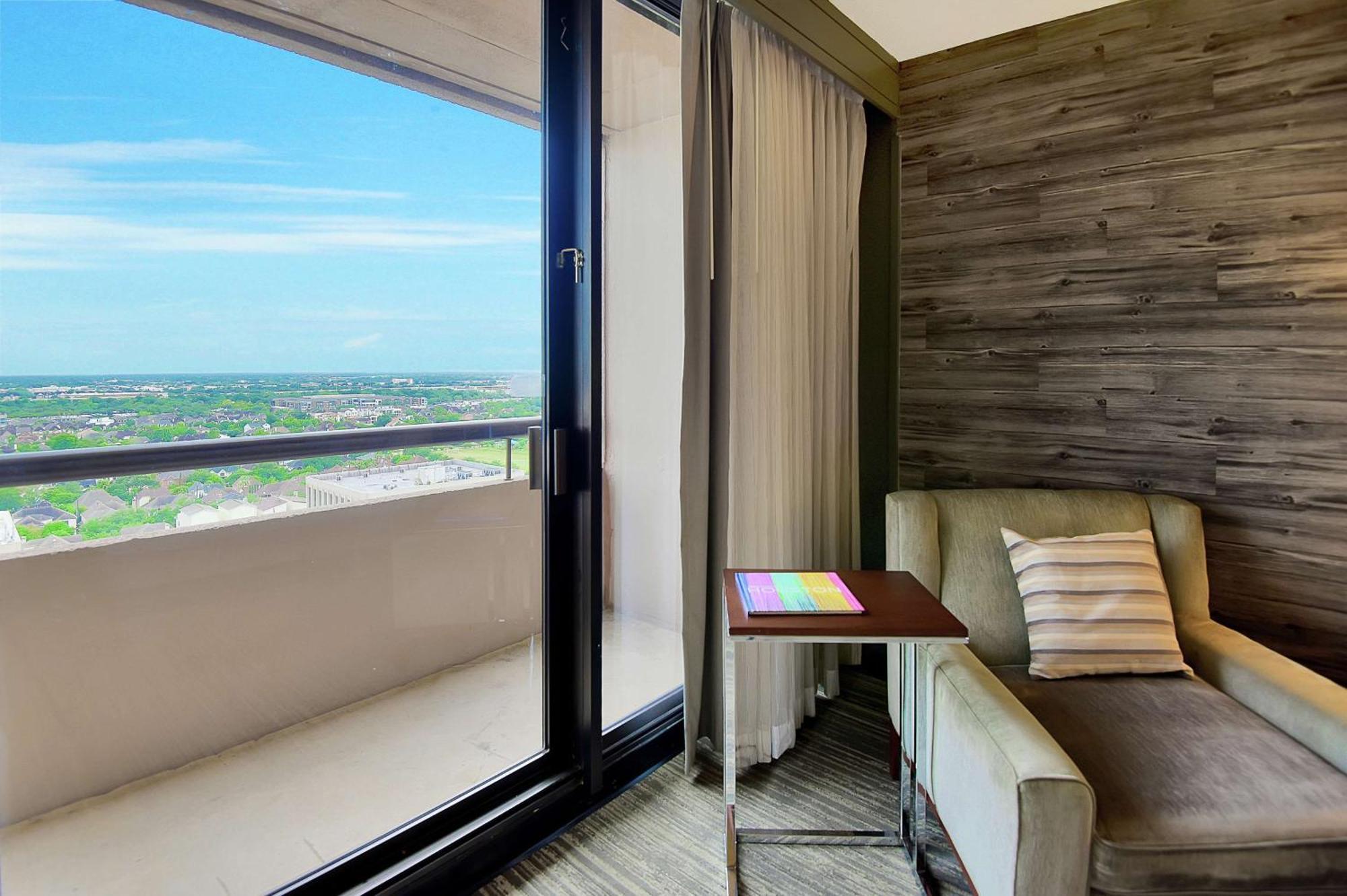 Doubletree By Hilton & By The Galleria Hotel