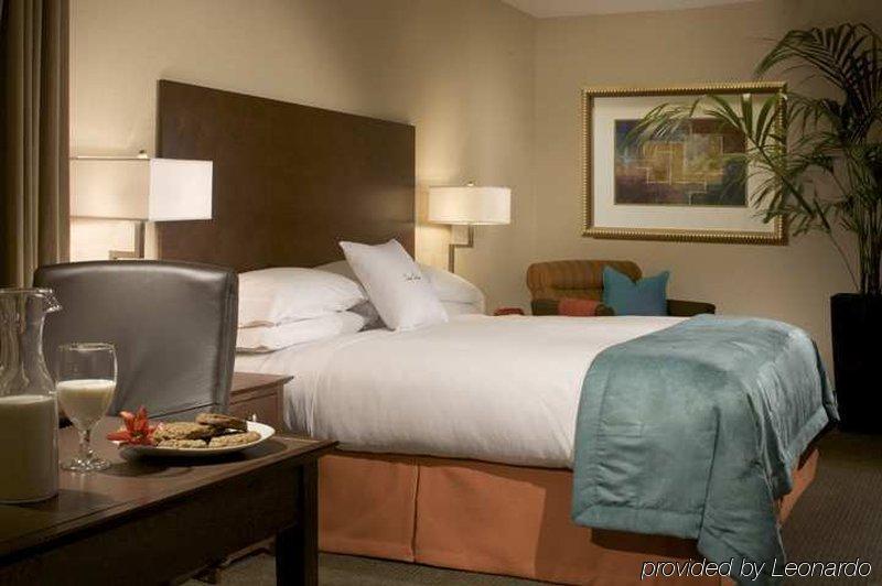 Doubletree By Hilton & By The Galleria 4*