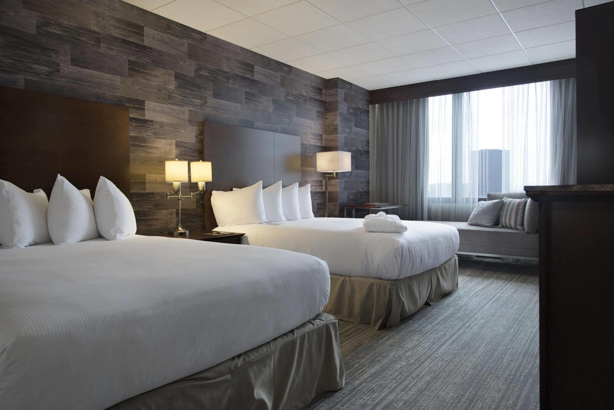 Hotel Doubletree By Hilton & By The Galleria